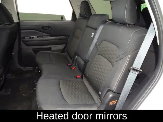 2024 Nissan Pathfinder SV 4WD