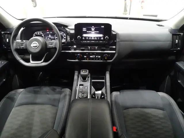 2024 Nissan Pathfinder SV 4WD