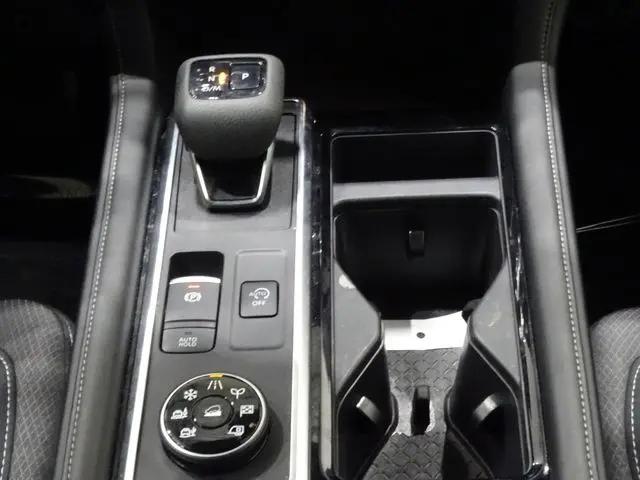 2024 Nissan Pathfinder SV 4WD