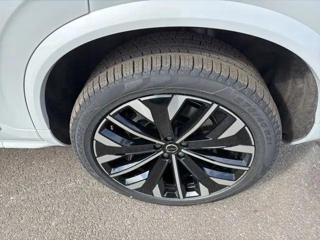 2026 Volvo XC90 Plug-In Hybrid Ultra, T8 AWD, Electric/Gasoline, Bright, 7 Seats