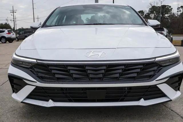 2026 Hyundai Elantra Hybrid Limited