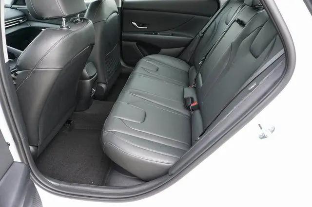 2026 Hyundai Elantra Hybrid Limited