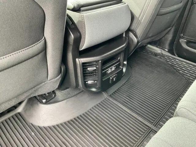 2021 Ram 1500 Big Horn Crew Cab 4x4 5'7" Box
