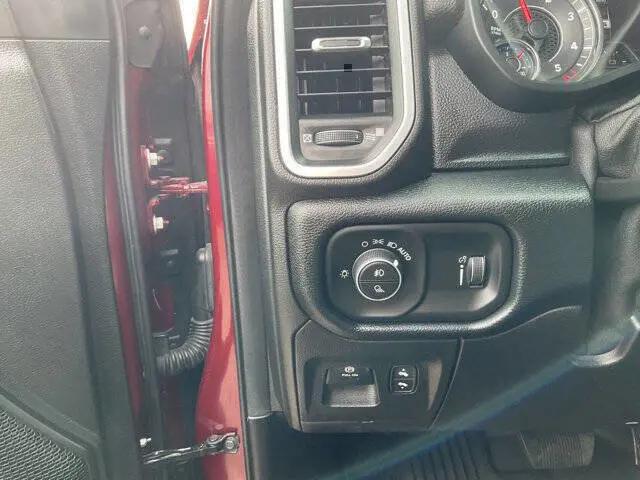 2021 Ram 1500 Big Horn Crew Cab 4x4 5'7" Box
