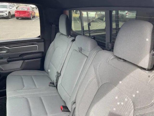 2021 Ram 1500 Big Horn Crew Cab 4x4 5'7" Box