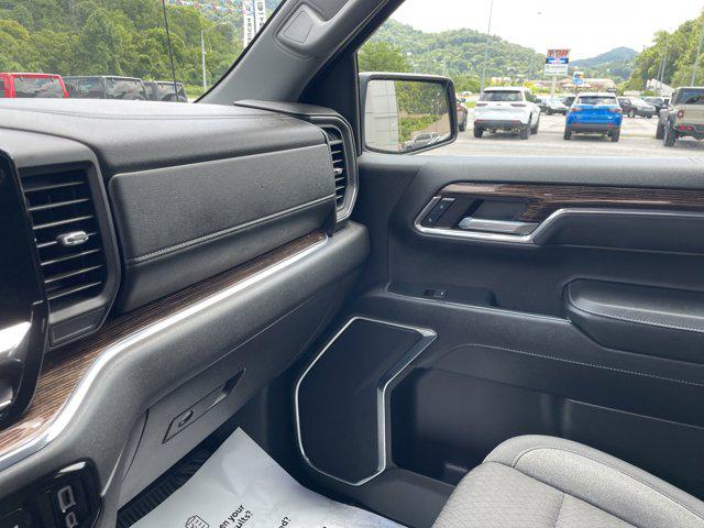 2024 GMC Sierra 1500 4WD Crew Cab Short Box SLE