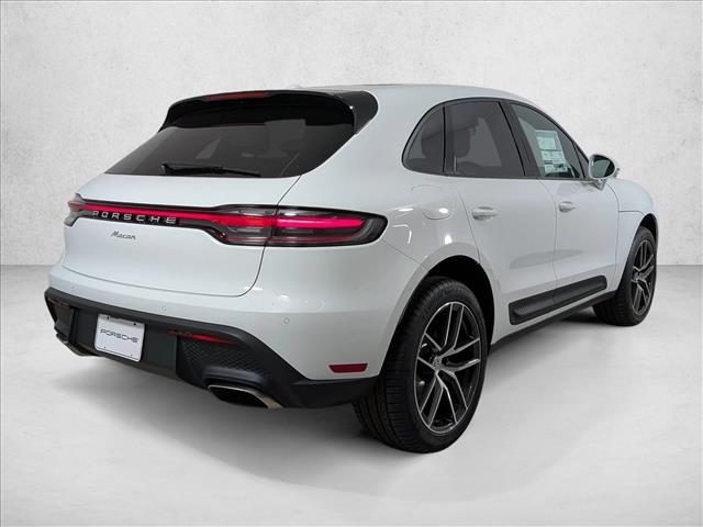 2026 Porsche Macan AWD