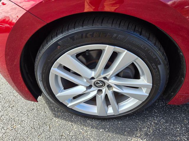 2024 Lexus IS 300 300