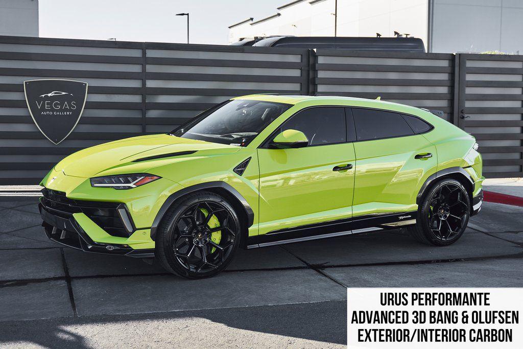/2024 Lamborghini Urus