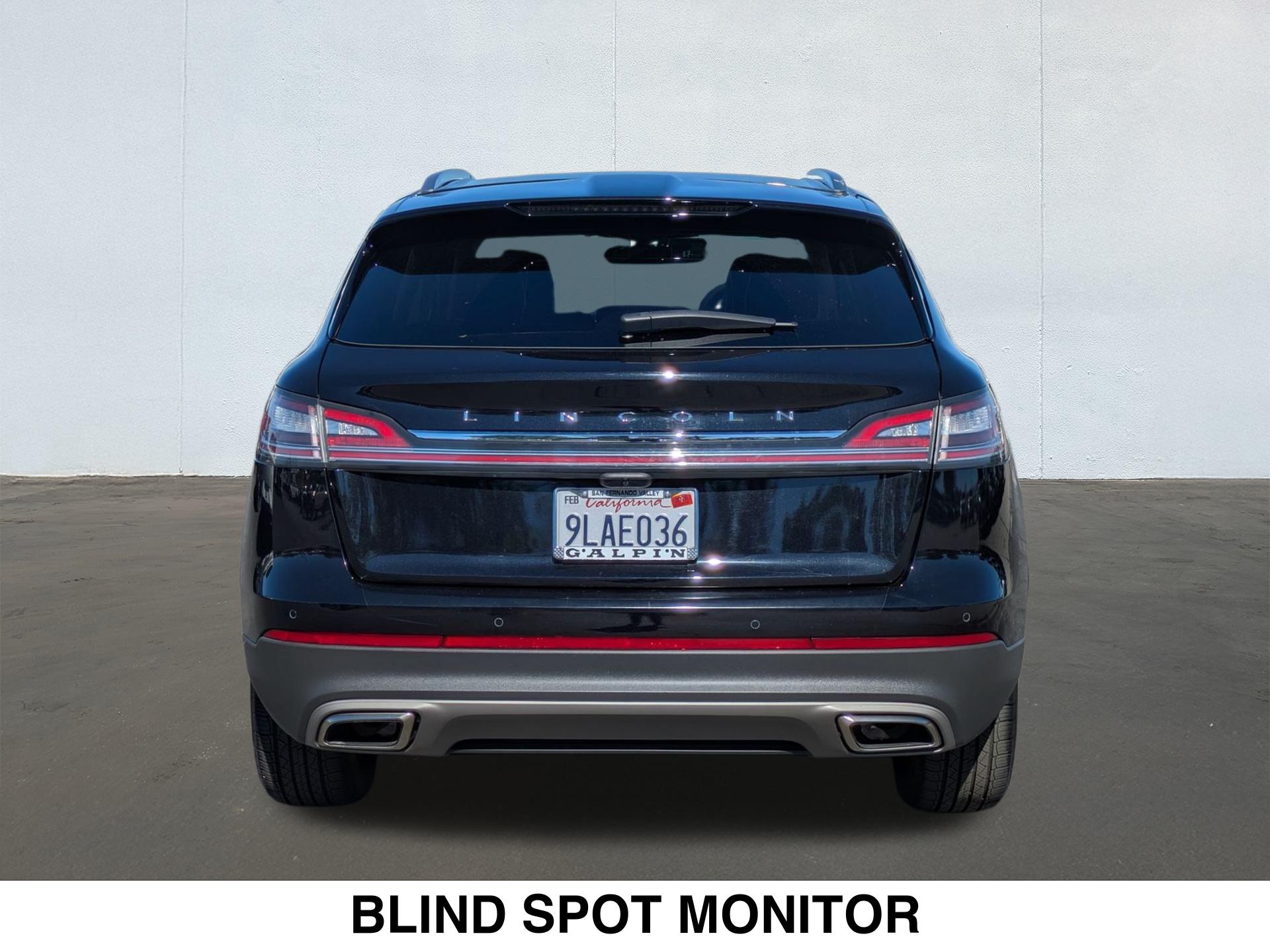 View vehicle photo 4