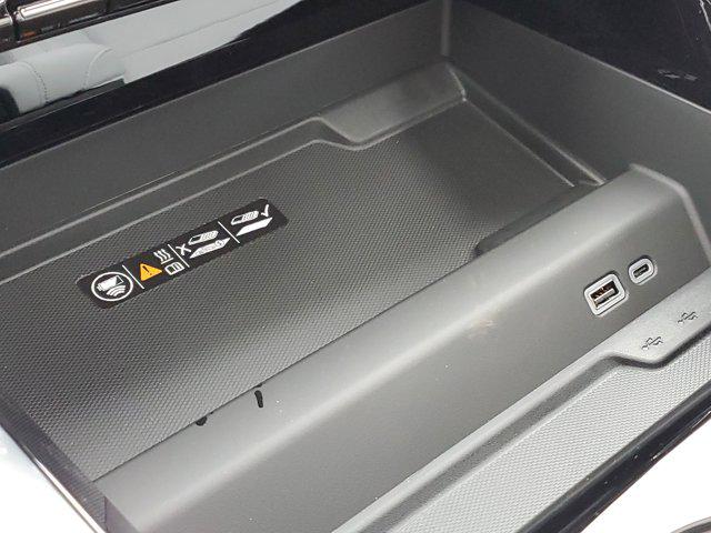 2026 Chevrolet Suburban Premier, 4WD