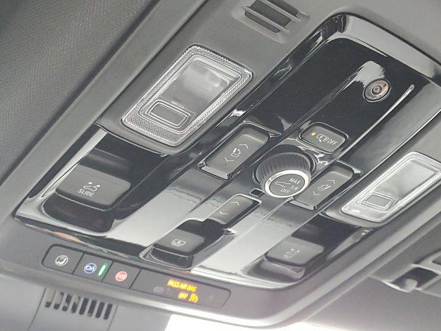 2026 Chevrolet Suburban Premier, 4WD