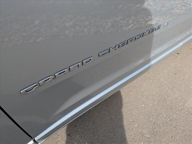 2025 Jeep Grand Cherokee L Overland 4x4
