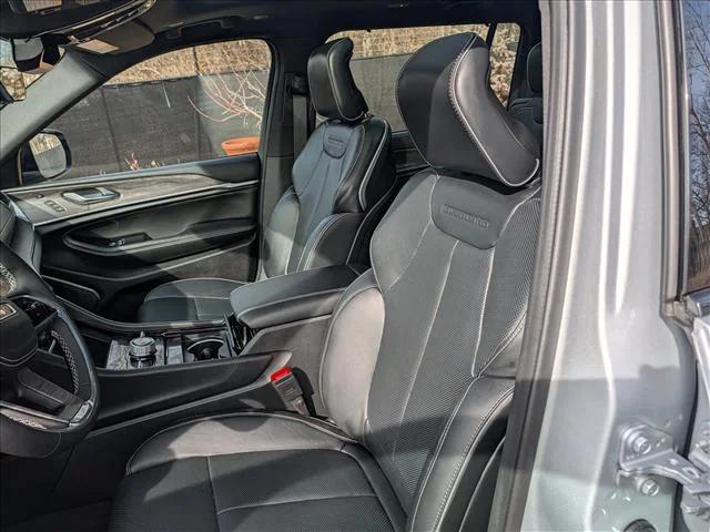 2025 Jeep Grand Cherokee L Overland 4x4