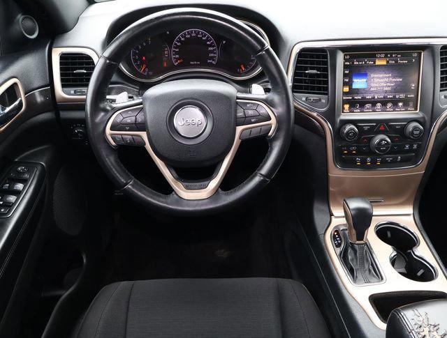 2017 Jeep Grand Cherokee Laredo 4x2