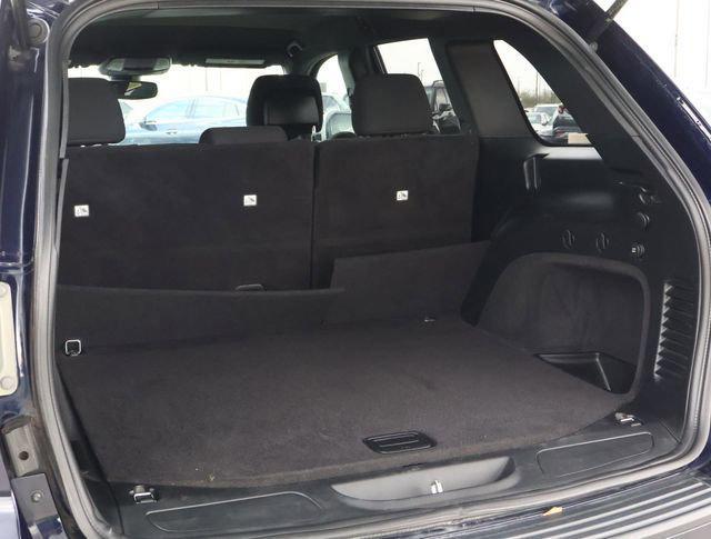 2017 Jeep Grand Cherokee Laredo 4x2
