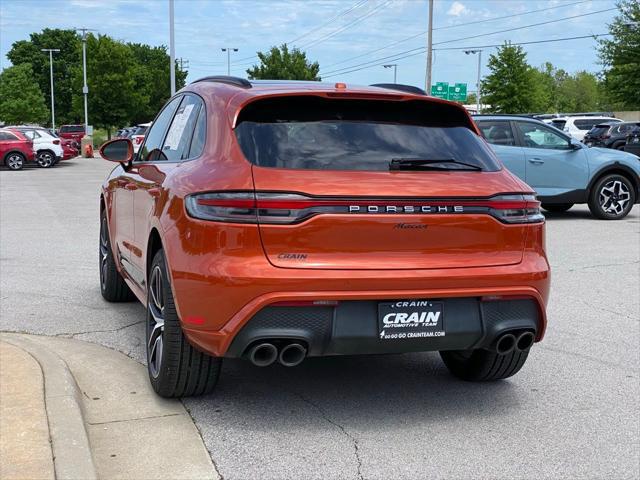 2022 Porsche Macan Base