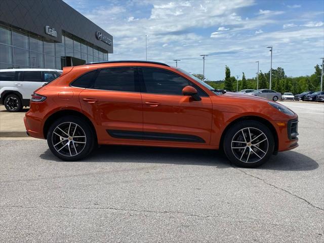 2022 Porsche Macan Base