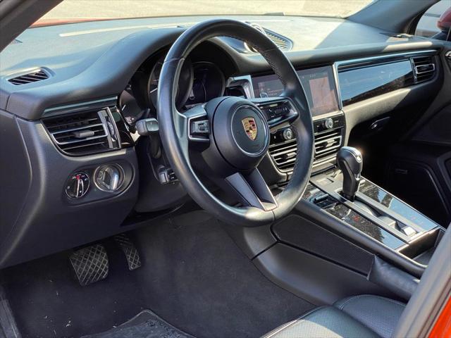 2022 Porsche Macan Base