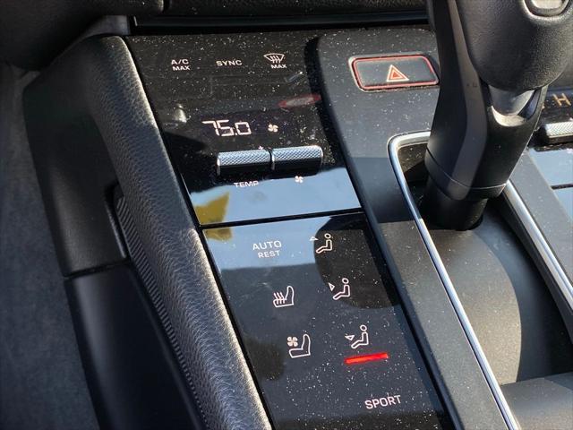 2022 Porsche Macan Base