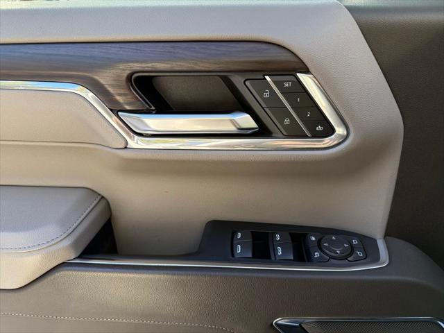 2023 GMC Sierra 1500 2WD Crew Cab Short Box SLT