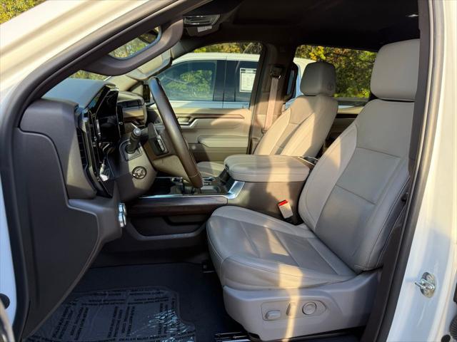 2023 GMC Sierra 1500 2WD Crew Cab Short Box SLT