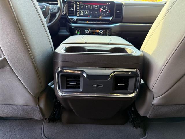 2023 GMC Sierra 1500 2WD Crew Cab Short Box SLT