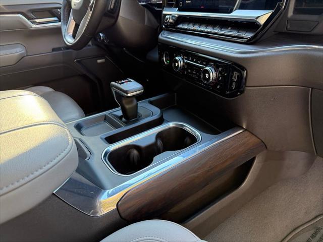 2023 GMC Sierra 1500 2WD Crew Cab Short Box SLT