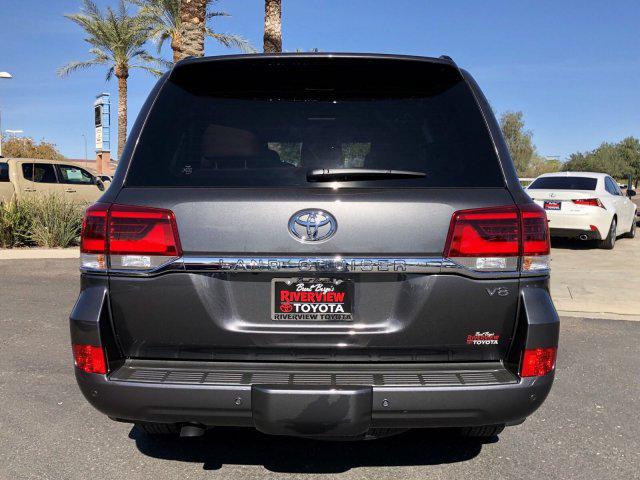 2019 Toyota Land Cruiser V8