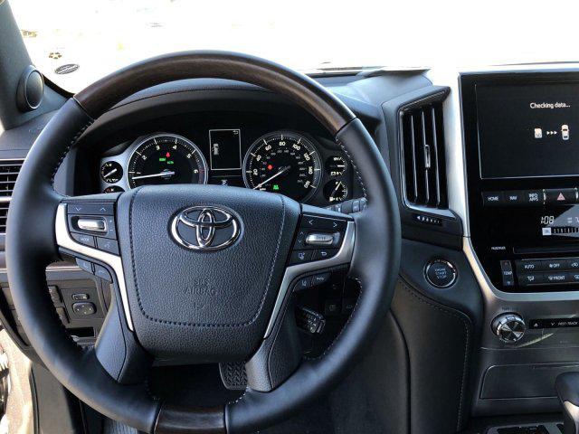 2019 Toyota Land Cruiser V8