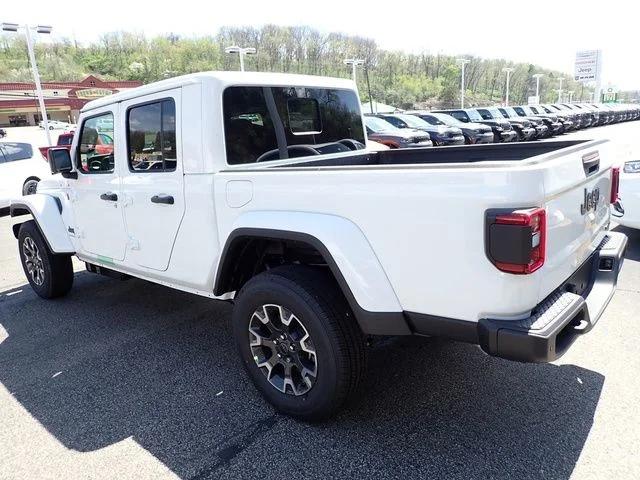 2026 Jeep Gladiator GLADIATOR SAHARA 4X4 2026 Jeep Gladiator GLADIATOR SAHARA 4X4
