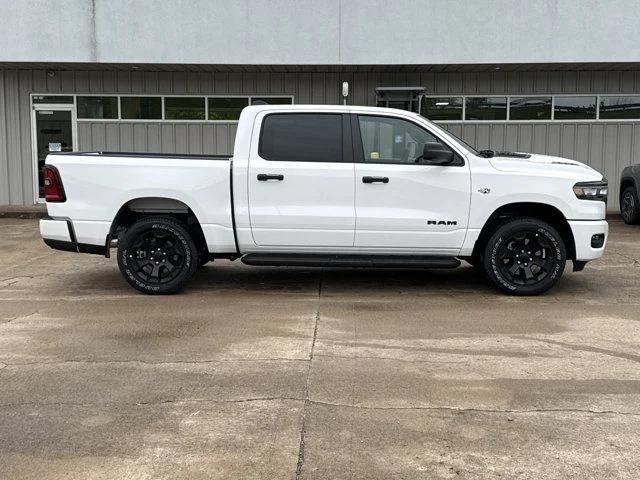 2026 RAM Ram 1500 RAM 1500 EXPRESS CREW CAB 4X4 57 BOX