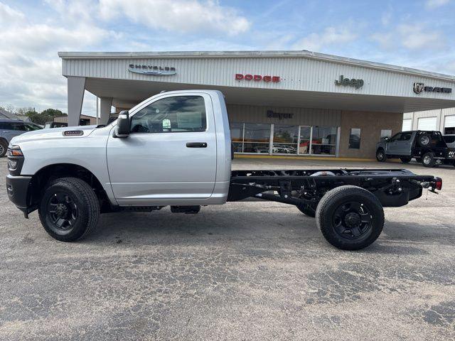 2026 RAM Ram 3500 Chassis Cab RAM 3500 TRADESMAN CHASSIS REGULAR CAB 4X4 60 CA