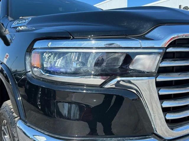 2026 Ram 1500 Laramie Crew Cab 4x4 5'7" Box