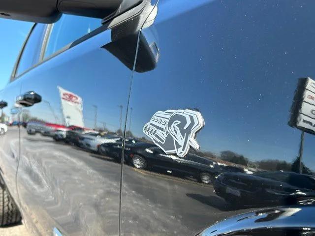 2026 Ram 1500 Laramie Crew Cab 4x4 5'7" Box