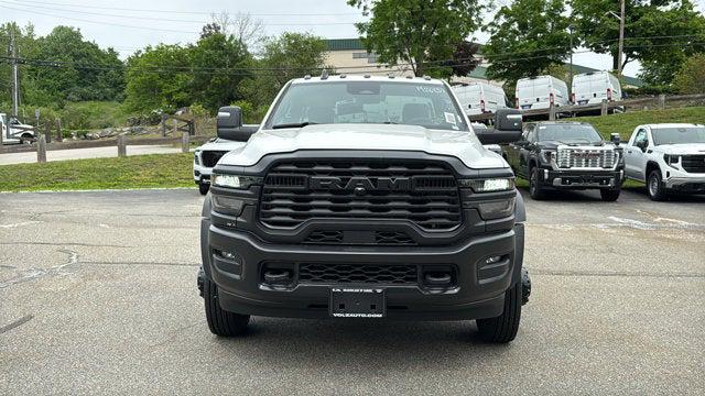 2026 RAM 5500 Chassis RAM 5500 TRADESMAN CHASSIS REGULAR CAB 4X4 60 CA