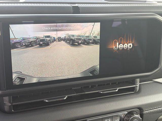 2026 Jeep Gladiator GLADIATOR SAHARA 4X4