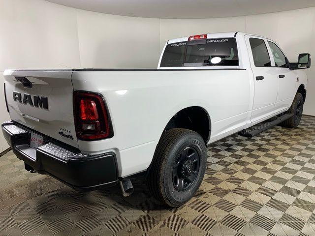 2026 RAM Ram 3500 RAM 3500 TRADESMAN CREW CAB 4X4 8 BOX