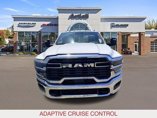 2026 RAM Ram 3500 Chassis Cab RAM 3500 TRADESMAN CHASSIS REGULAR CAB 4X4 60 CA 2026 RAM Ram 3500 Chassis Cab RAM 3500 TRADESMAN CHASSIS REGULAR CAB 4X4 60 CA