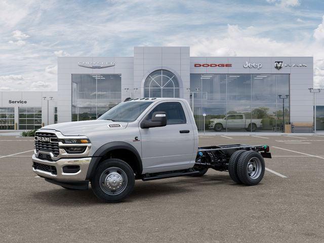 2026 RAM 5500 Chassis RAM 5500 TRADESMAN CHASSIS REGULAR CAB 4X4 60 CA