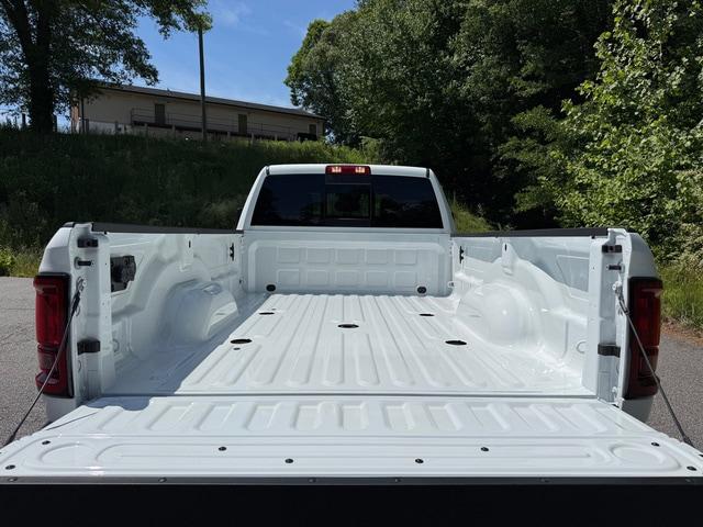 2026 Ram 2500 Tradesman Crew Cab 4x4 8' Box