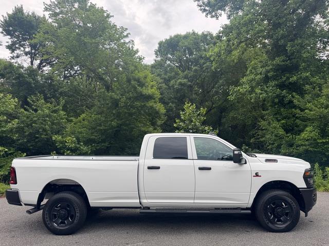 2026 Ram 2500 Tradesman Crew Cab 4x4 8' Box
