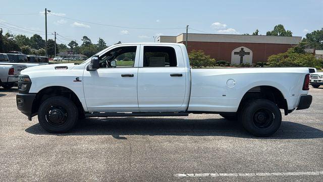 2026 Ram 3500 Tradesman Crew Cab 4x4 8 Box