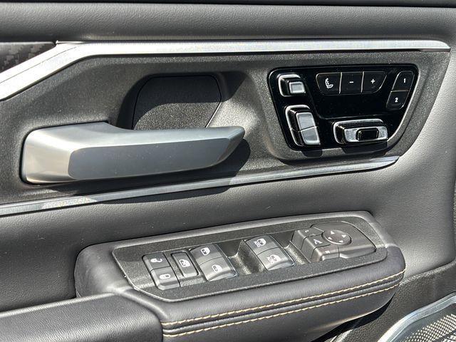 2026 Ram 1500 Tungsten Crew Cab 4x4 5'7" Box