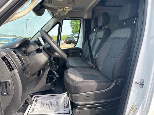 2026 Ram ProMaster Cargo Van Tradesman High Roof 159" WB EXT w/Pass Seat