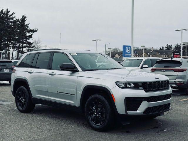 2026 Jeep Grand Cherokee Altitude 4x4