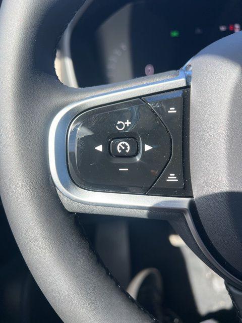 2026 Volvo XC90 Plus, B6 AWD Gas (mild hybrid), Gasoline, Bright, 7 Seats