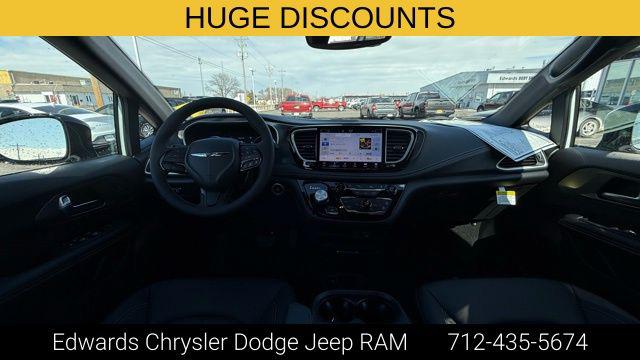 2026 Chrysler Pacifica Select AWD