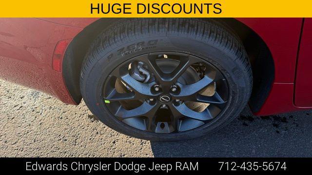 2026 Chrysler Pacifica Select AWD