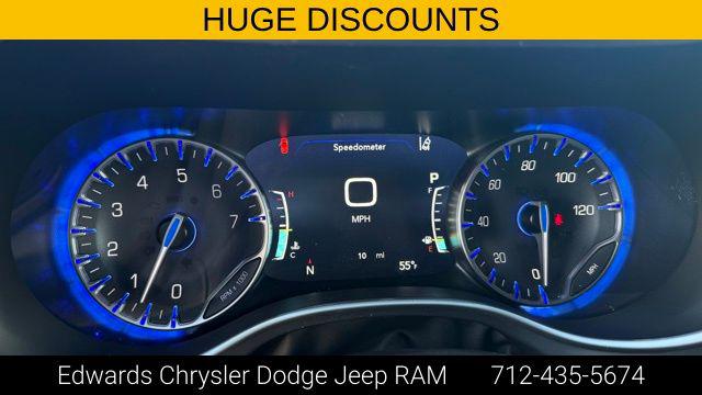 2026 Chrysler Pacifica Select AWD